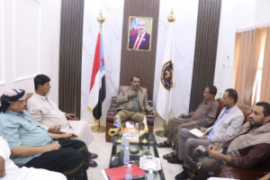 فريق التوجيه الرئاسي وانتقالي المهرة يناقشان التفاعل مع قرارات الرئيس الزُبيدي وتطوير العمل التنظيمي