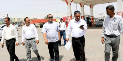 انتقالي لحج والسلطة المحلية ينفذان حملة رقابية لضبط أسعار الوقود والسلع الغذائية