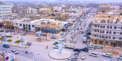 القبض على شاب أقدم على قتل امرأة طعنًا في شبوة