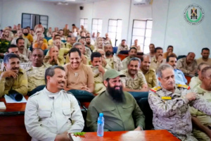 الأكاديمية العسكرية العليا تُكرم العميد الوالي بدرع الدرجة الأولى تقديرًا لجهوده الأمنية المتميزة