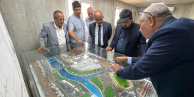 محافظ حضرموت يطلع على مستوى التنفيذ في مشروع خور المكلا “المرحلة الثانية”