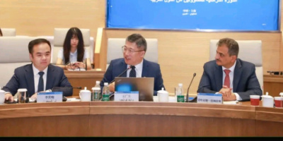 لملس يدعو لتشكيل لجنة اقتصادية وتنموية مشتركة لإعداد خارطة طريق استثمارية وتنموية