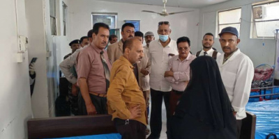 فريق الرقابة والتوجيه الرئاسي يزور مستشفى النصر العام بالضالع