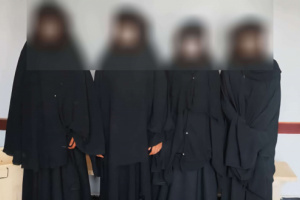 أمن العاصمة عدن يضبط عصابة نسائية متخصصة في النشل والسرقة
