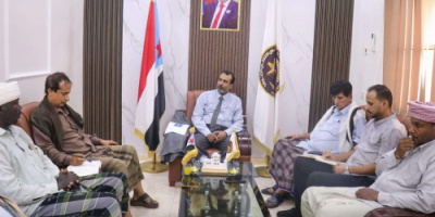 فريق التوجيه والرقابة الرئاسي يطّلع على نشاط إدارة التعليم بانتقالي المهرة