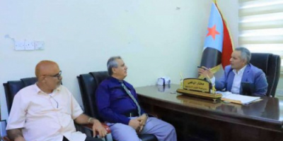الانتقالي يبحث آليات تعزيز كفاءة عمل المنظمات الإغاثية