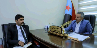 رئيس هيئة الشؤون الاجتماعية يناقش القضايا المتعلقة بعمل المنظمات بمديريات يافع