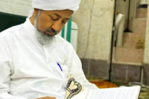 رئيس انتقالي حضرموت يعزي في وفاة العلامة الدكتور عبدالرحمن الجفري