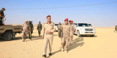 قائد المنطقة العسكرية الثانية يتفقد جاهزية لواء حضرموت بمناطق انتشاره في دوعن