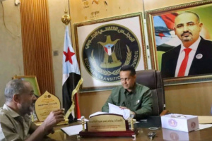 رئيس انتقالي لحج يلتقي مدير إدارة الصحة والسلامة بمكتب الشؤون الاجتماعية