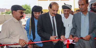 برعاية المحافظ بن الوزير.. افتتاح مشروع مدرسة النقوب للتعليم الأساسي بتمويل إماراتي