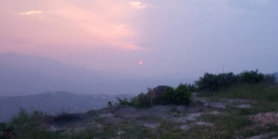 تحذير من أمطار غزيرة وانزلاقات صخرية في عدة محافظات