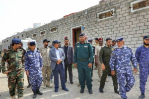 محافظ حضرموت يشيد بيقظة الأبطال في مكافحة المخدرات ويؤكد: لا تهاون مع من يستهدف مجتمعنا بالسموم