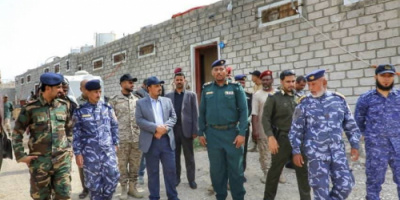 محافظ حضرموت يشيد بيقظة الأبطال في مكافحة المخدرات ويؤكد: لا تهاون مع من يستهدف مجتمعنا بالسموم
