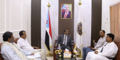 فريق التوجيه يناقش مع انتقالي المهرة خطط العمل الجماهيري