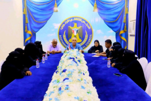 فريق التوجيه يؤكد وقوفه مع أمهات وذوي شهداء الجنوب بعد الاعتداء على وقفتهن السلمية بالمكلا