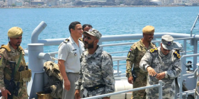 الملحق العسكري الفرنسي يزور ميناء الحاويات وشرطة المنطقة الحرة بالعاصمة عدن