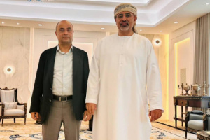 الرئيس الزُبيدي يلتقي رئيس الوزراء سالم بن بريك في أبوظبي