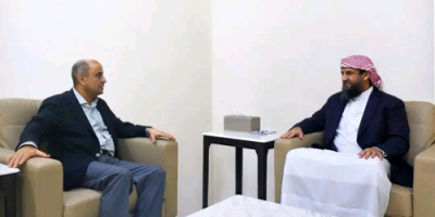 المحرّمي يلتقي رئيس الوزراء ويؤكد دعم مجلس القيادة للإصلاحات الاقتصادية والخدمية