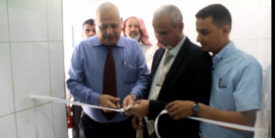 الوكيل الشبحي يدشن المخيم الطبي المجاني لمرضى السكر والضغط والقلب في مجمع خور مكسر