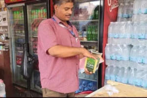 العاصمة عدن .. استمرار حملة مصادرة شمة الحوت من أسواق المنصورة