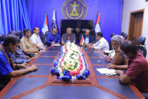 انتقالي وادي حضرموت يلتقي أعضاء الجمعية ومجلس المستشارين لمناقشة الترتيبات لفعالية 14 أكتوبر