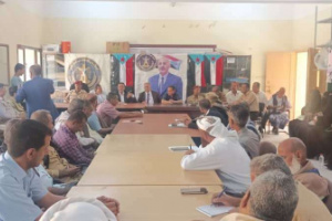 فريق التوجيه يعقد لقاءً مشتركًا مع قيادتي الانتقالي والسلطة المحلية في الحبيلين
