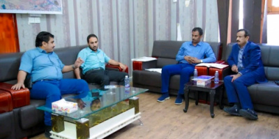 المحافظ بن الوزير يطلع على سير أعمال إنارة المدخل الغربي ومسارات شارع وادي الحاضنة بمدينة عتق