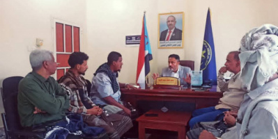 رئيس انتقالي أبين يناقش آليات التنسيق المشترك بين السلطة المحلية واللجنة الأهلية بزنجبار