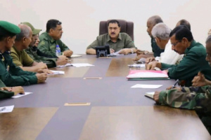 مدير أمن العاصمة عدن يترأس اجتماعًا أمنيًا بمديري الإدارات ويشدد على تعزيز الأداء والانضباط