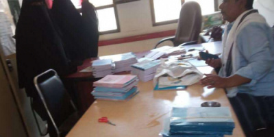 انتقالي تبن يقدم كتبًا مدرسية لعدد من مدارس المديرية