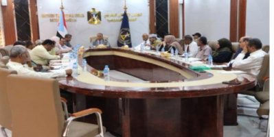 مجلس المستشارين يهنئ القيادة السياسية وأبناء الجنوب بالذكرى الـ(62) لثورة 14 أكتوبر المجيدة