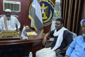 انتقالي السوم يطلع على سير مشروع “مواصلات مرضى غسيل الكلى”