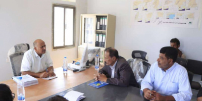 فريق التوجيه والرقابة الرئاسي يتفقد فرع الجهاز المركزي للإحصاء بشبوة