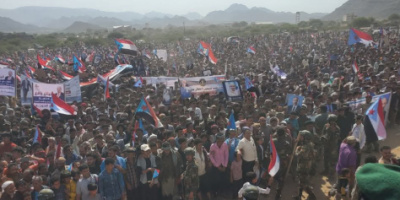 لحج تحشد طاقاتها البشرية بمواكب ضخمة من كافة مديراتها لتسجل بصمتها في مليونية الضالع