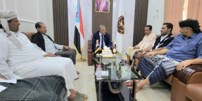 فريق الرقابة الرئاسي وانتقالي المهرة يقفان على نتائج احتفالات الذكرى الـ62 لثورة 14 أكتوبر 