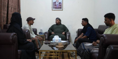 محافظ سقطرى يلتقي فريق منتدى مناخ مستدام ويؤكد دعم السلطة المحلية للمبادرات البيئية