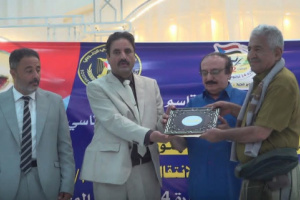 تكريم المناضل الجعدني تقديراً لتضحياته وجهوده المبذولة