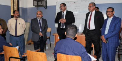 وزير العدل يدشن الامتحانات التحريرية لطلاب السنة الثانية في المعهد العالي للقضاء بعدن
