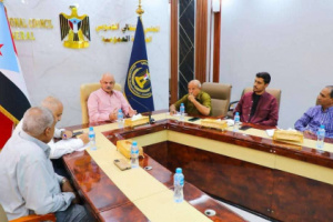 فريق التوجيه والرقابة الرئاسي يعقد لقاءً مع قيادة اللجان المجتمعية في العاصمة عدن