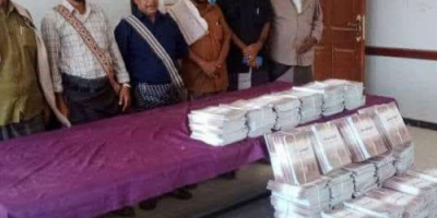 انتقالي ميفعة يرفد مكتب التربية والتعليم بالمديرية بكمية من الكتب المدرسية