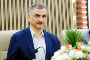 محافظ العاصمة عدن يدعم مؤسسة المياه بكمية اسعافية من الوقود لتشغيل آبار المياه