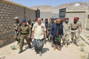 محافظ حضرموت يصل إلى مديرية عمد ويعقد لقاء بقيادة السلطة المحلية بالمديرية