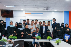 مؤسسة إنسجام تختتم المحور الثالث من مشروع نادي السلام الطلابي في العاصمة عدن