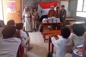 انتقالي دهر يرفد مكتب التربية والتعليم بالمديرية بكمية من الكتب المدرسية