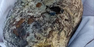 جندي يعثر على كنز ثمين في الساحل الغربي ويرفض عرض 100 ألف ريال سعودي لبيعه