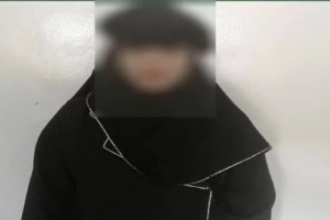 ضبط امرأة خطيرة في عدن تسرق المجوهرات من طالبات المدارس الأهلية