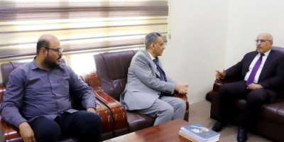 الكثيري يؤكد دعم المجلس الانتقالي لجهود تعزيز اللامركزية وتمكين السلطات المحلية