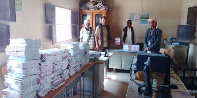 انتقالي رضوم يدعم مكتب التربية والتعليم بالمديرية بكمية من الكتب المدرسية