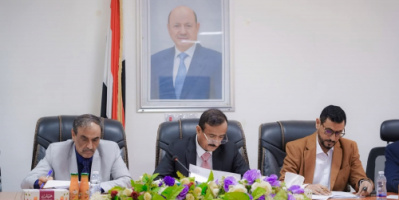 برئاسة المحافظ بن الوزير المكتب التنفيذي يعقد دورته الاعتيادية ويقف امام عدداً من التقارير.